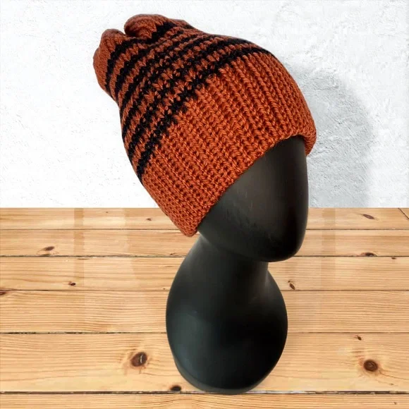 Handmade Knit Off-The-Yak Beanie Unisex Wool Yak Blend Deep Orange w/ Navy Blue - Picture 3 of 10